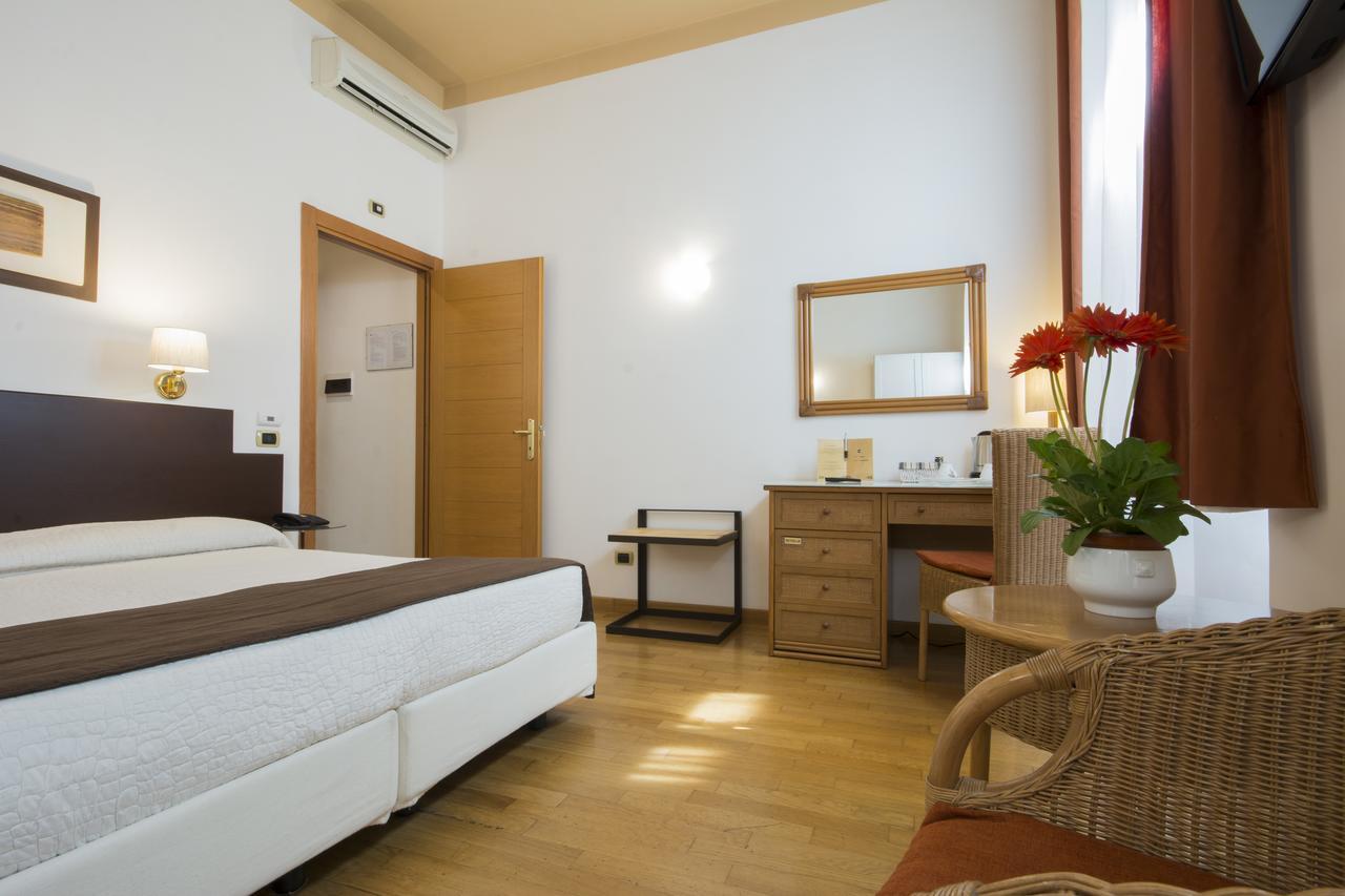 Piazza Paradiso Accommodation Siena Exteriér fotografie