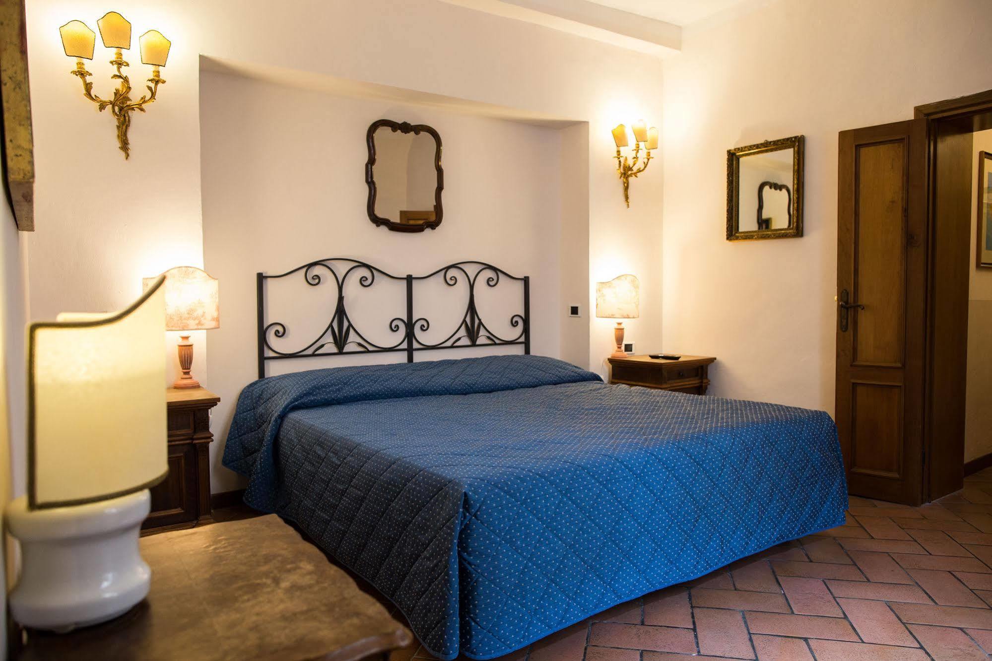 Piazza Paradiso Accommodation Siena Exteriér fotografie