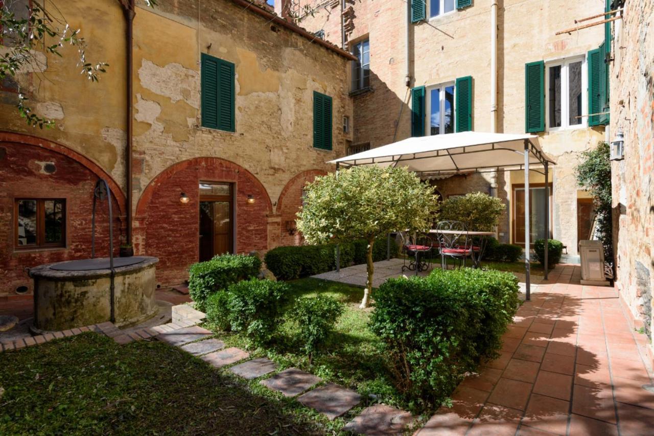 Piazza Paradiso Accommodation Siena Exteriér fotografie